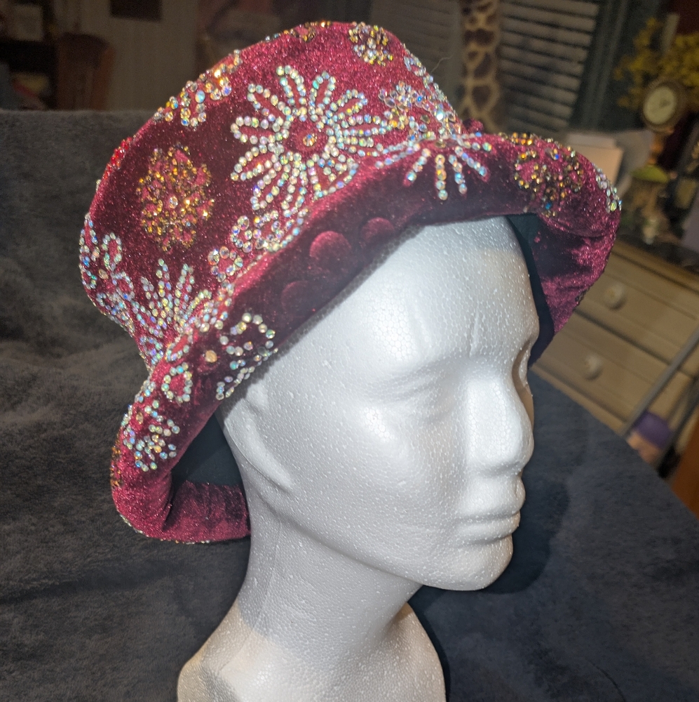 A burgundy velvet hat embellished with glass and Swavorsky crystal gems. - Picture 4 of 11